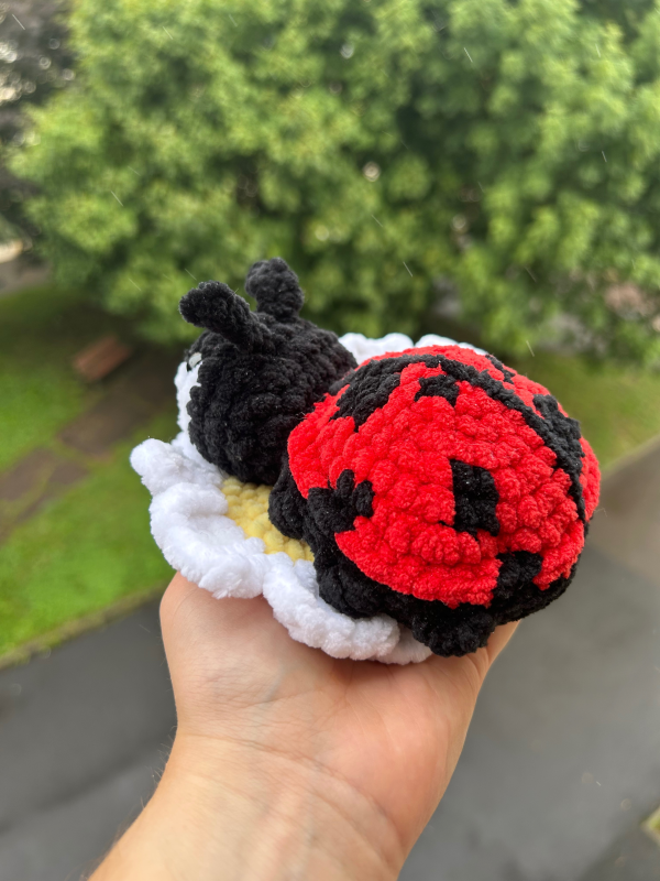 Copie de Patron crochet-4 Patron au crochet PDF - Annabelle, la coccinelle